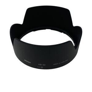 Nikon HB-32 Bayonet Lens Hood For 18-140mm Lens 67mm